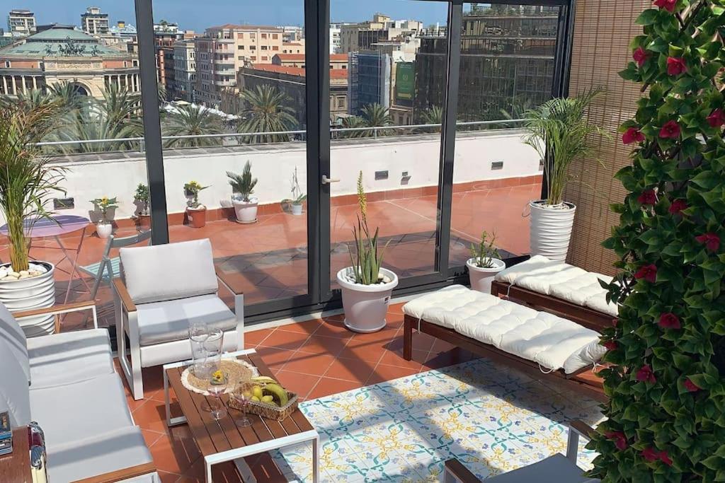 Rocca Politeama Attico Prestigioso Ed Eccitante. Apartman Palermo Kültér fotó