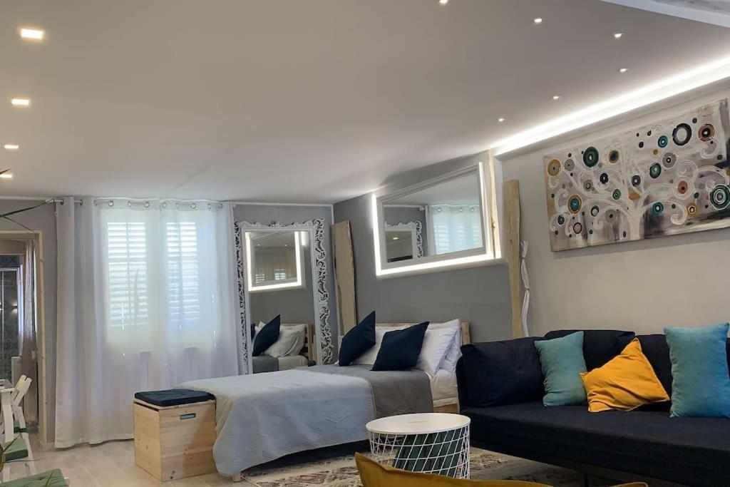 Rocca Politeama Attico Prestigioso Ed Eccitante. Apartman Palermo Kültér fotó